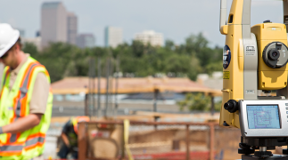 La conquête verticale – comment surmonter les défis posés par les constructions toujours plus hautes